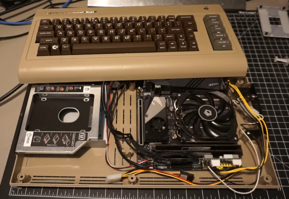C64x MyRetroComputer | Commodore 64 mini-ITX Computer Case